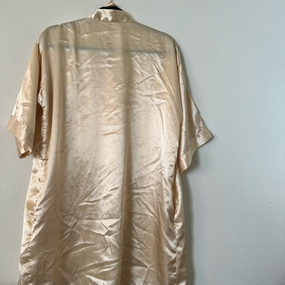 Satin Champagne Robe - Picture 5 of 6